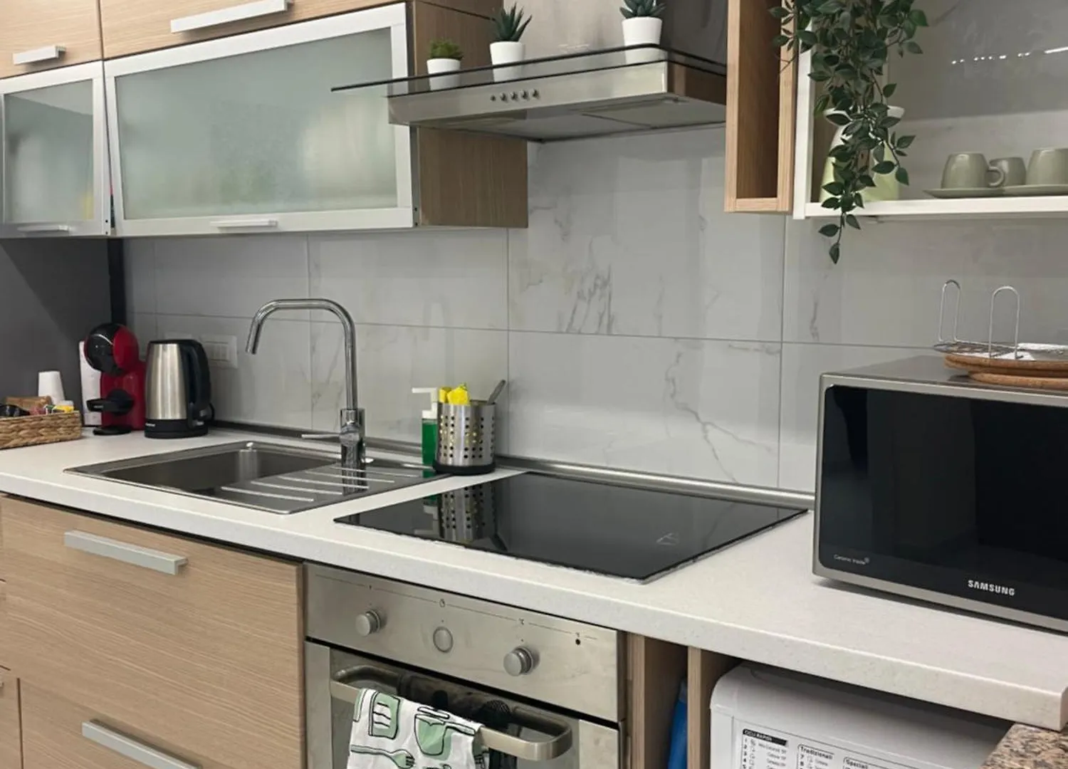 Affittacamere Hotel Napoli A Piignatelli Italia